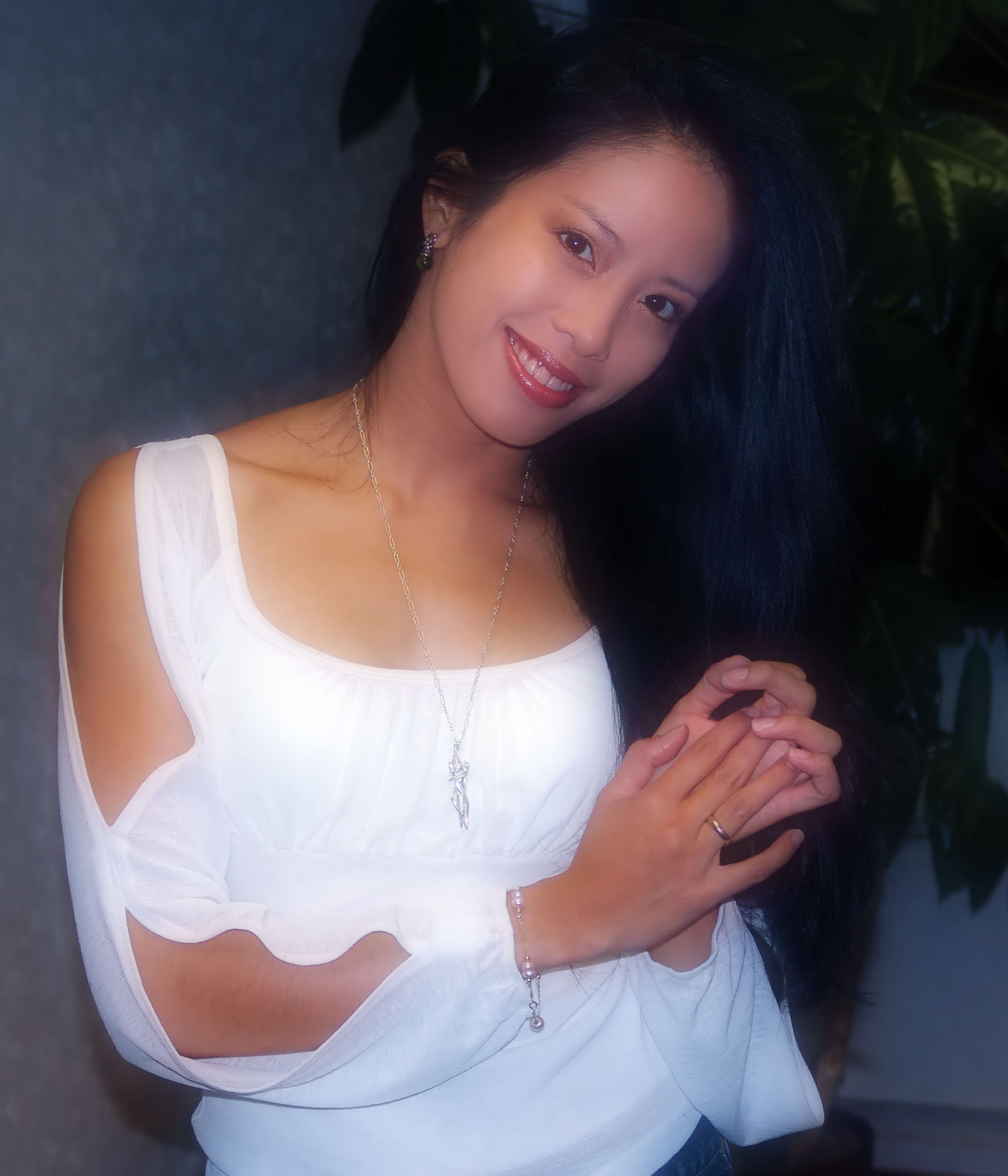 Jasmine Lo